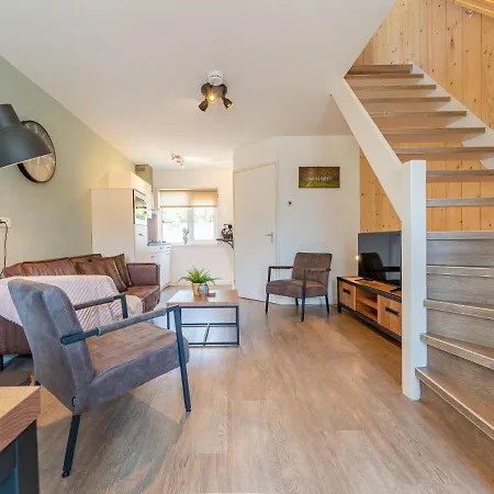 Tiny Zwarte Mees Holiday home Hulshorst