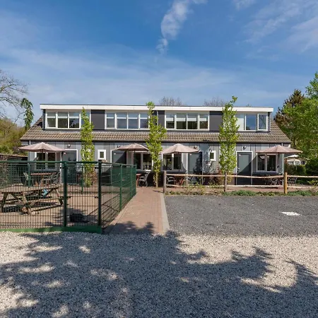 Semesterbostad Tiny Zwarte Mees Hulshorst